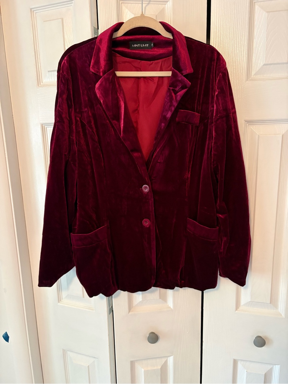 Women's Velvet Blazer Jacket - Burgundy